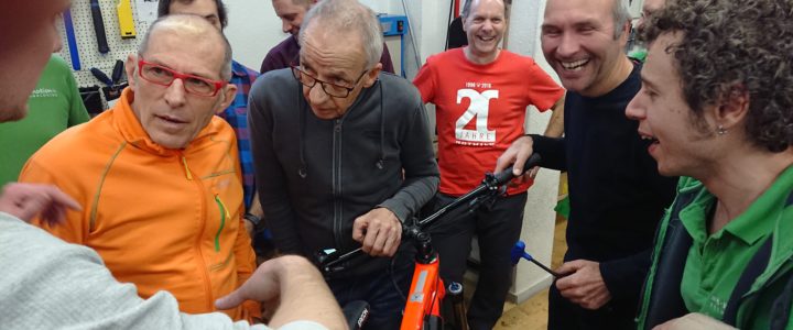 Willi Laich – Inhaber FOX Zweiradtechnik bildet sich weiter