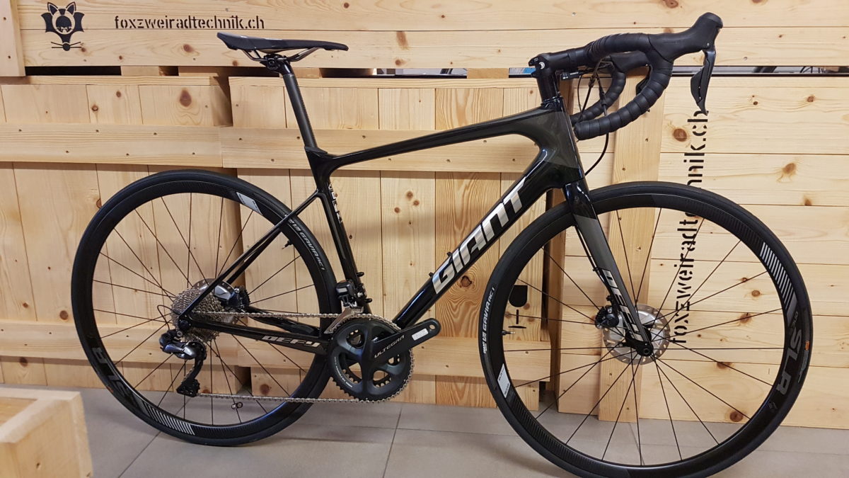 Ausstellungsmodell Giant Defy Advanced Pro 0